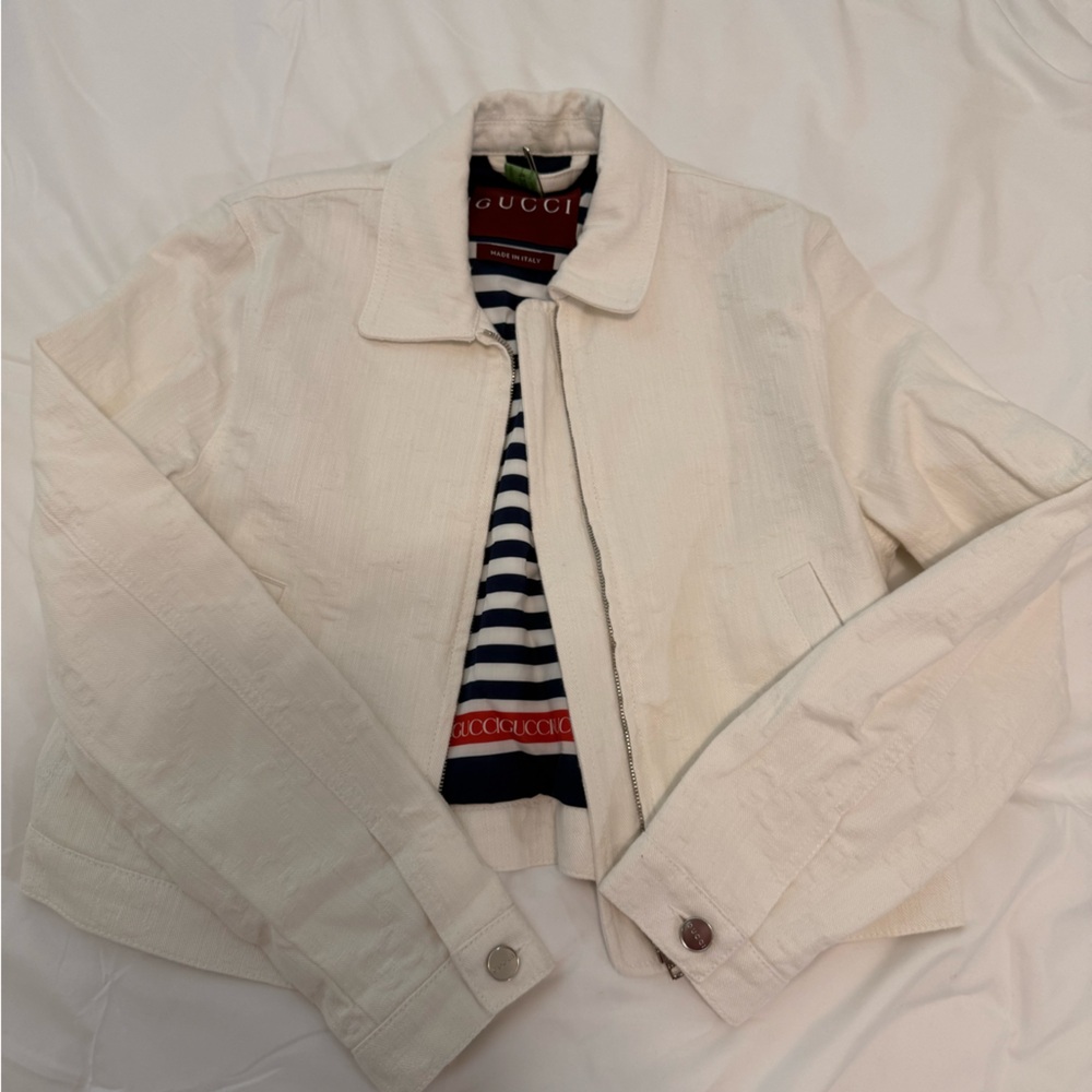 Gucci Cream Jacket with Navy & White Striped Lining and Red Label